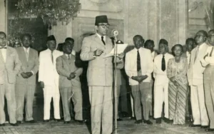 peran pahlawan nasional